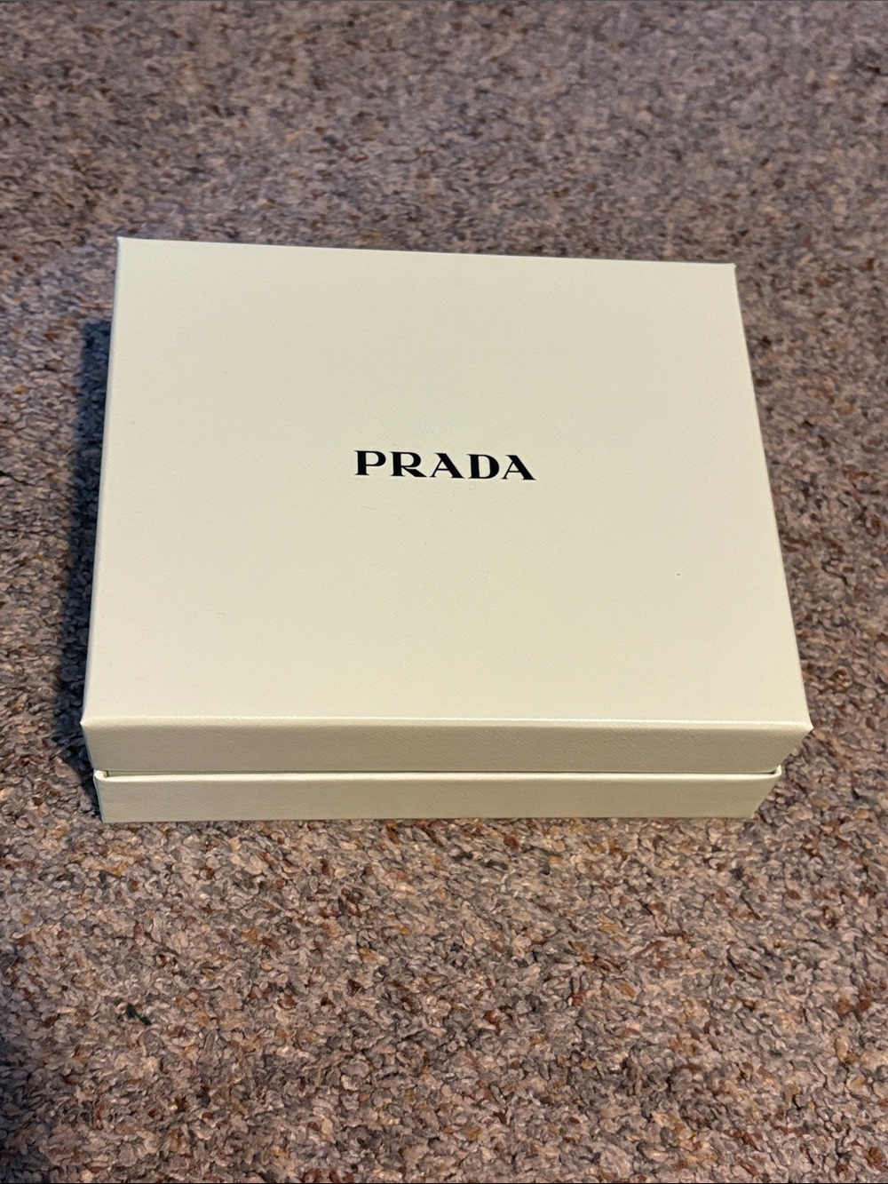 Prada empty box - Picture 2 of 5
